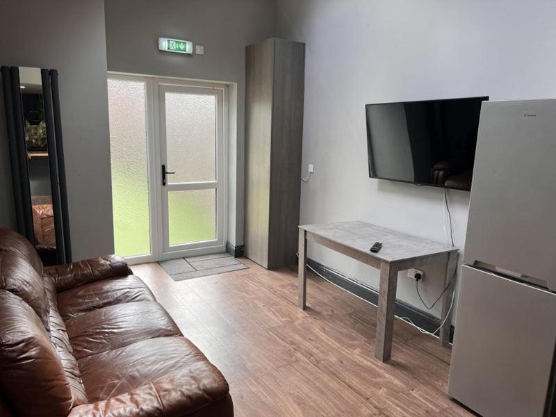 6D Hosting Appartement Coventry Buitenkant foto